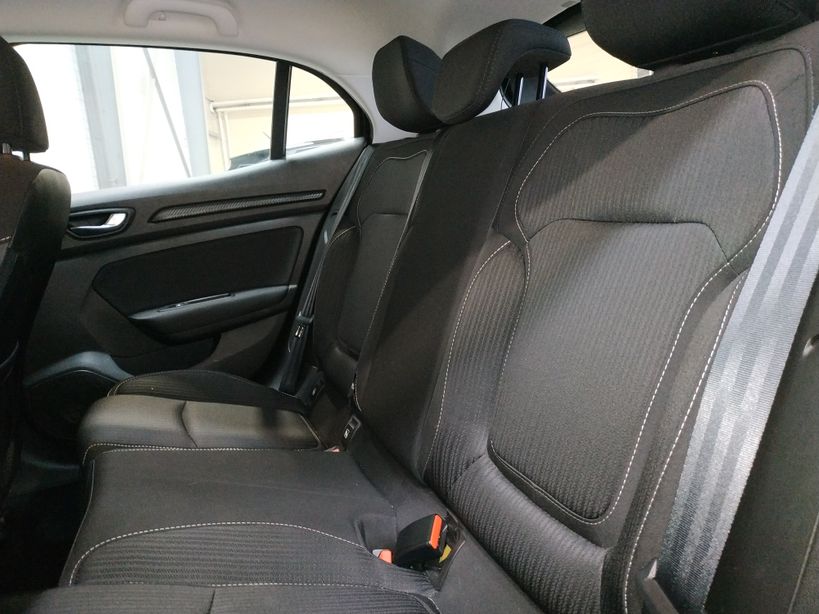 RENAULT MEGANE IV BERLINE BUSINESS 2019 - Photo n°18