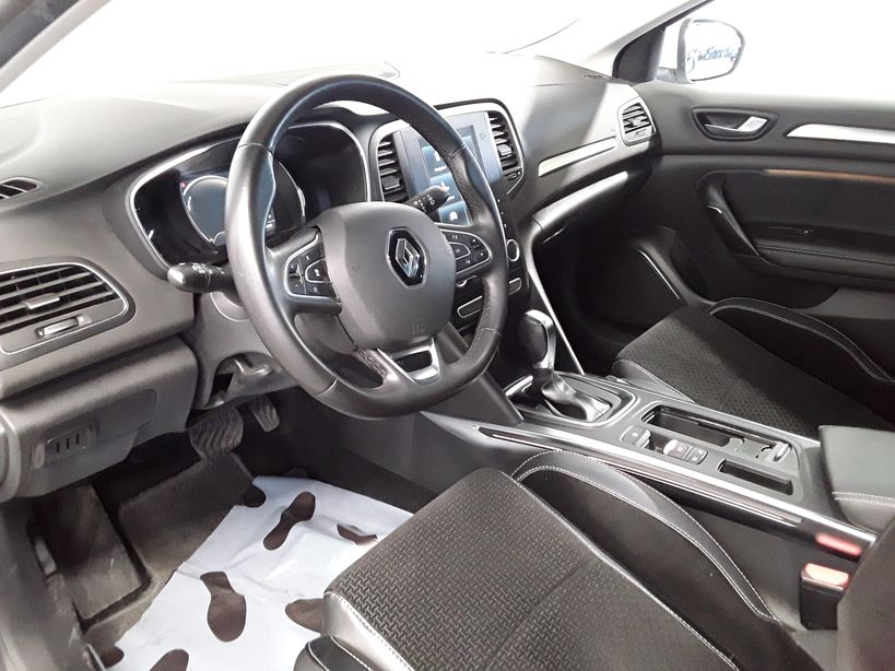 RENAULT MEGANE IV ESTATE 2017 - Photo n°18