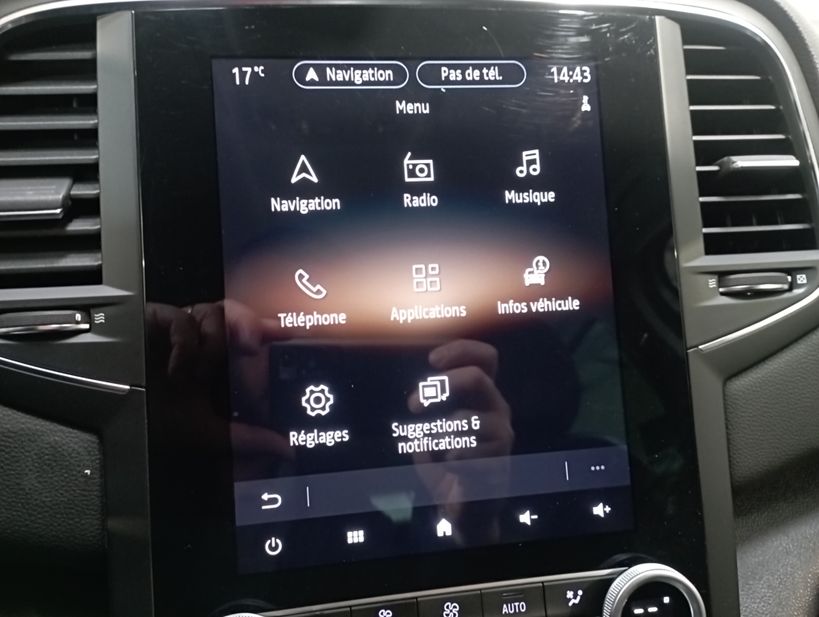 RENAULT MEGANE IV ESTATE 2021 - Photo n°17