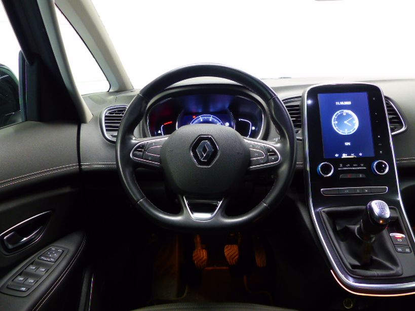 RENAULT SCENIC IV 2019 - Photo n°8
