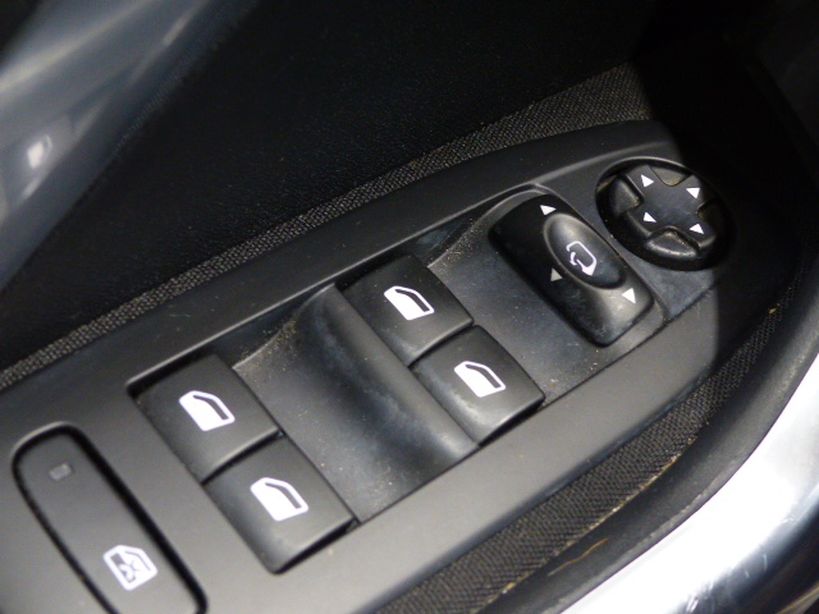 PEUGEOT 2008 2015 - Photo n°31