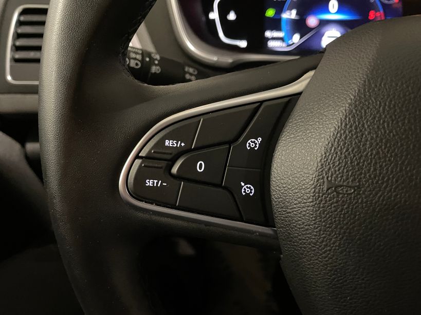 RENAULT MEGANE IV BERLINE 2022 - Photo n°30