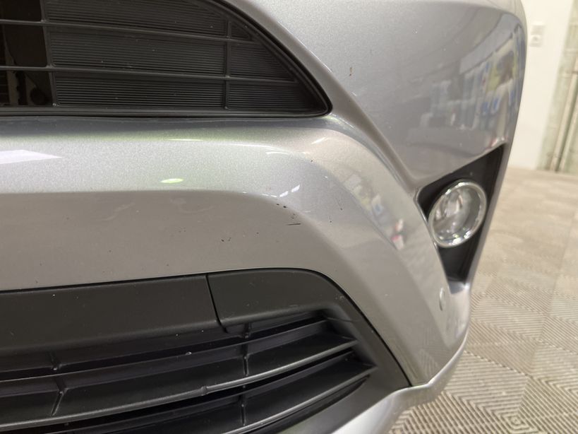 TOYOTA RAV4 HYBRIDE RC18 PRO 2019 - Photo n°11