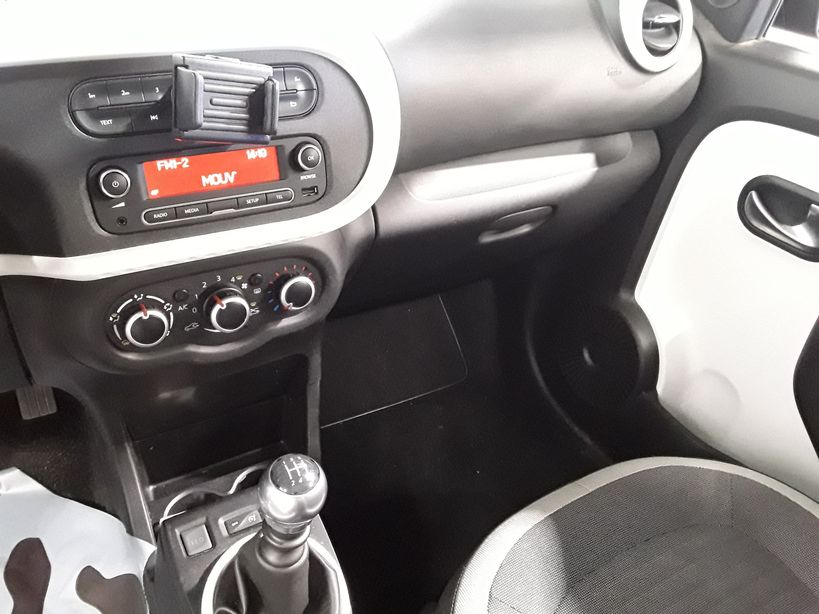 RENAULT TWINGO III 2019 - Photo n°7