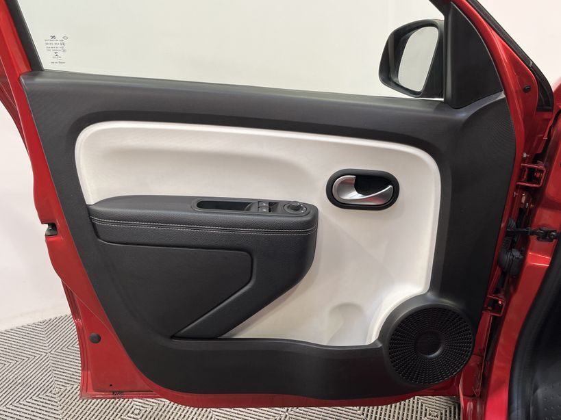 RENAULT TWINGO III 2021 - Photo n°30