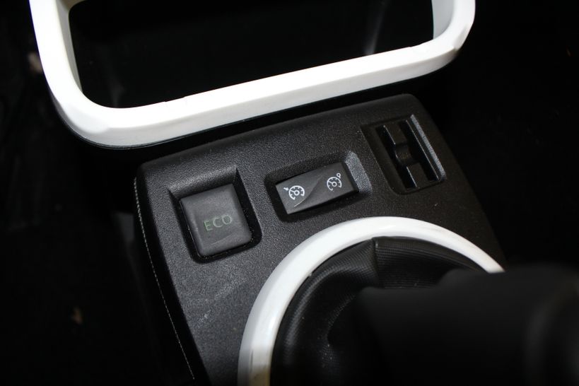 RENAULT TWINGO III 2019 - Photo n°15