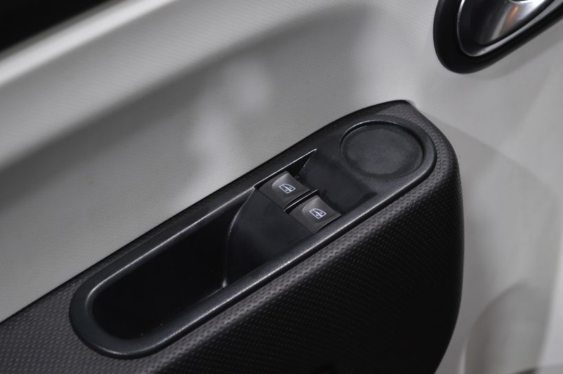RENAULT TWINGO III 2019 - Photo n°13