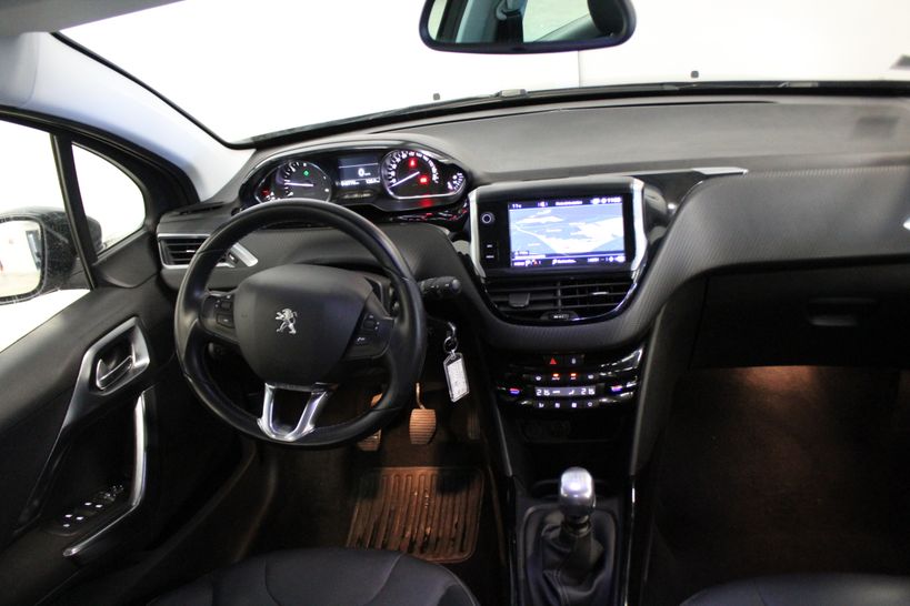 PEUGEOT 2008 2018 - Photo n°8