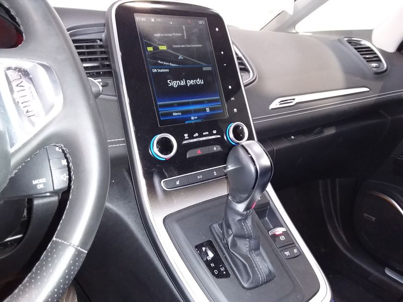 RENAULT GRAND SCENIC IV 2018 - Photo n°18