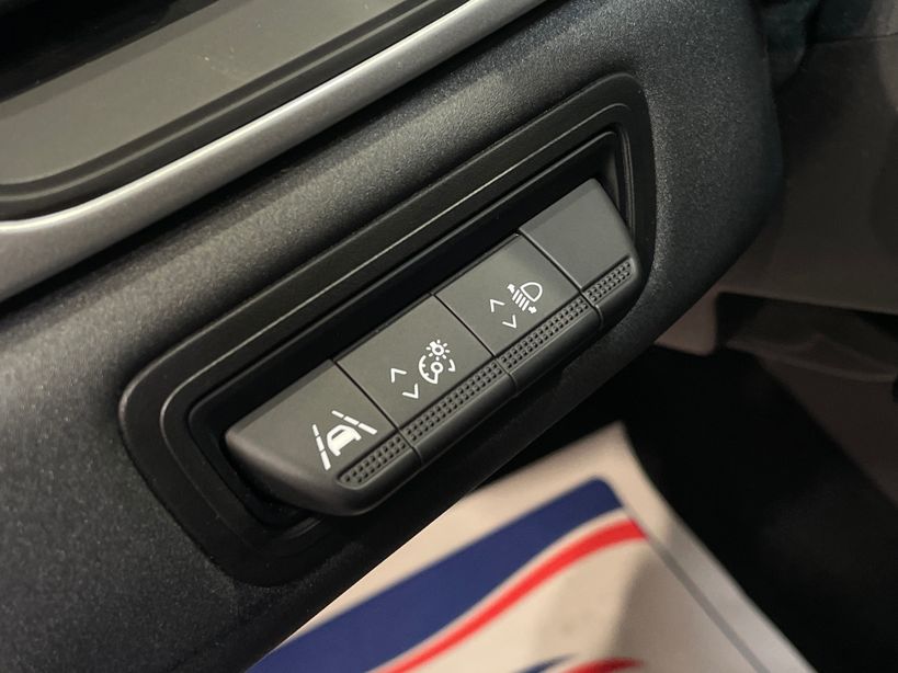 RENAULT CAPTUR 2023 - Photo n°31