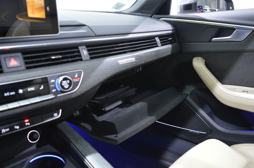 AUDI A4 2016 - Photo n°30