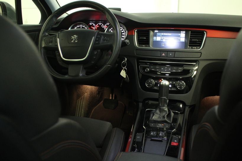 PEUGEOT 508 RXH 2015 - Photo n°9