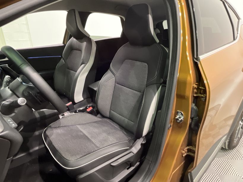 RENAULT CAPTUR 2020 - Photo n°9