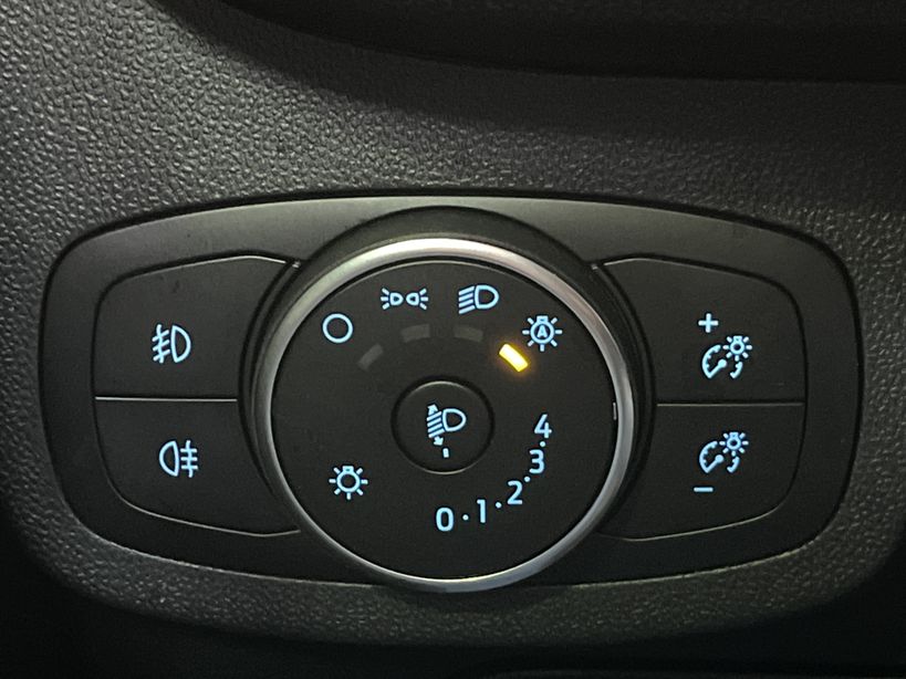 FORD FIESTA 2020 - Photo n°32