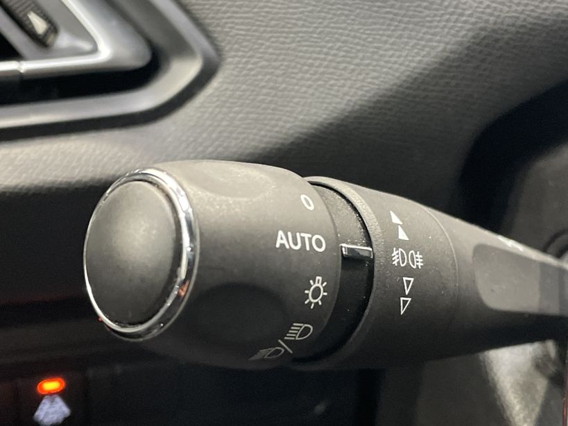 PEUGEOT 308 2021 - Photo n°31