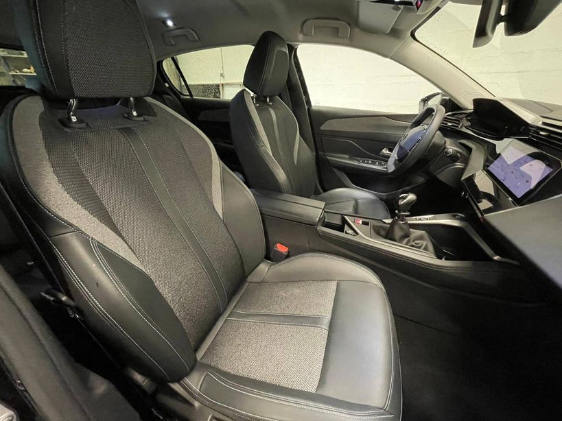 PEUGEOT 308 2023 - Photo n°17