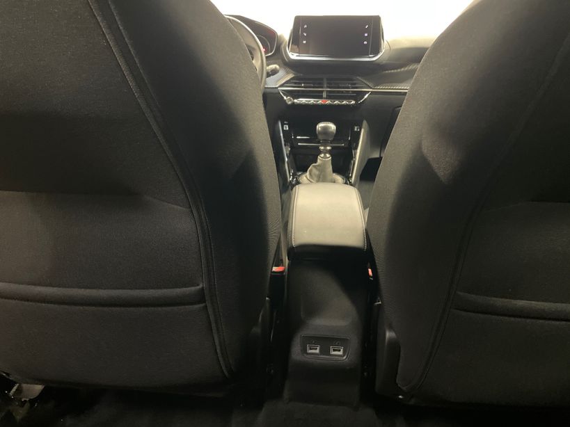 PEUGEOT 2008 2023 - Photo n°37