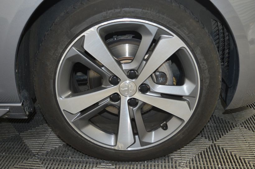PEUGEOT 308 2015 - Photo n°7