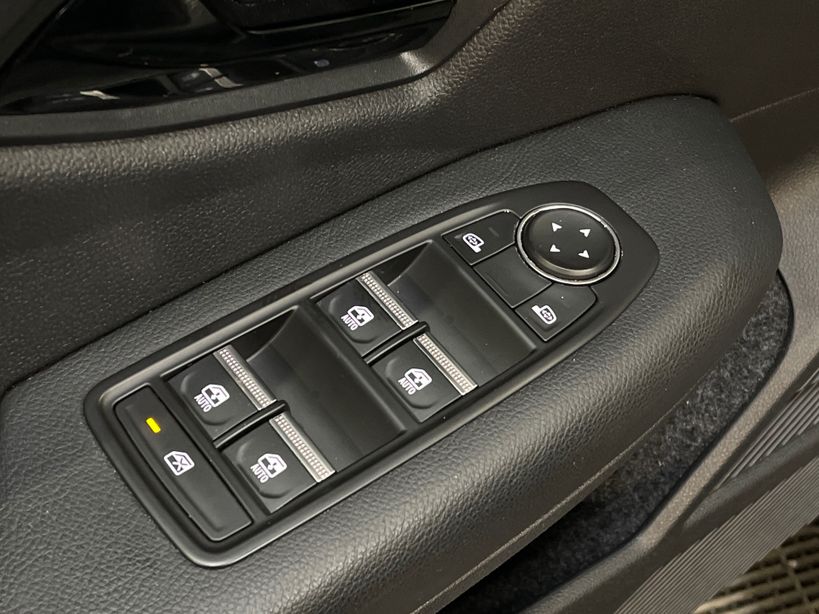 RENAULT MEGANE E TECH 2023 - Photo n°36