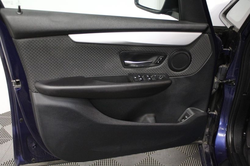 BMW SERIE 2 GRAN TOURER F46 2015 - Photo n°38