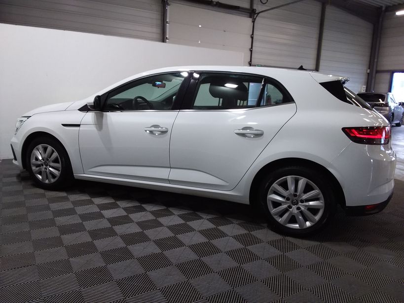 RENAULT MEGANE IV BERLINE 2021 - Photo n°26