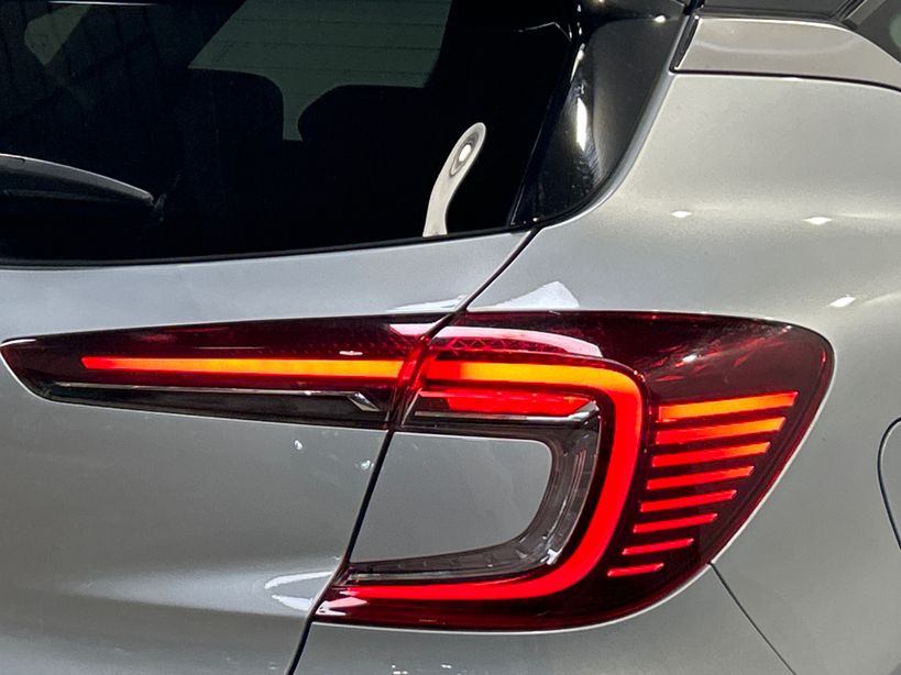 RENAULT CAPTUR 2022 - Photo n°8