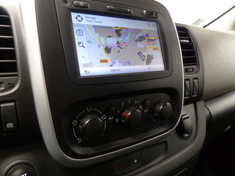 RENAULT TRAFIC III COMBI 2016 - Photo n°16