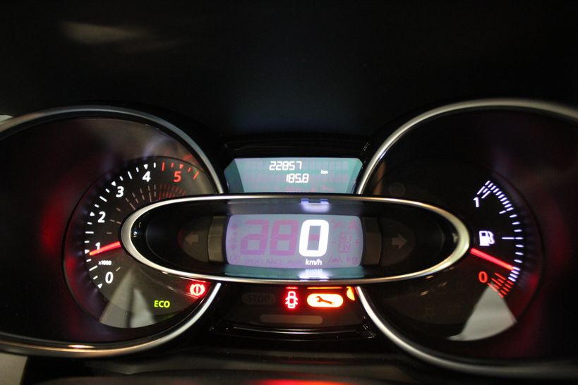 RENAULT CLIO IV 2019 - Photo n°11