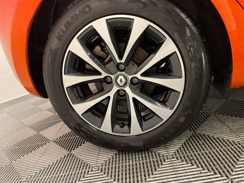 RENAULT CLIO V 2023 - Photo n°25