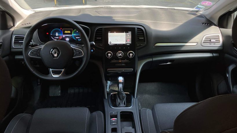 RENAULT MEGANE IV ESTATE 2021 - Photo n°11
