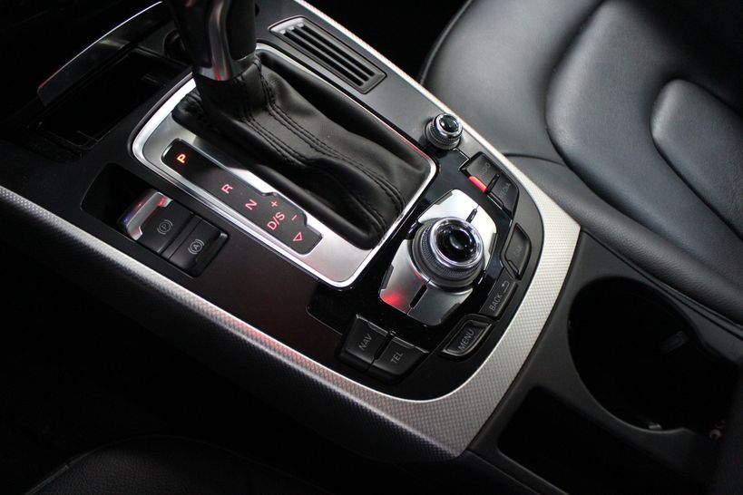 AUDI A4 2013 - Photo n°16
