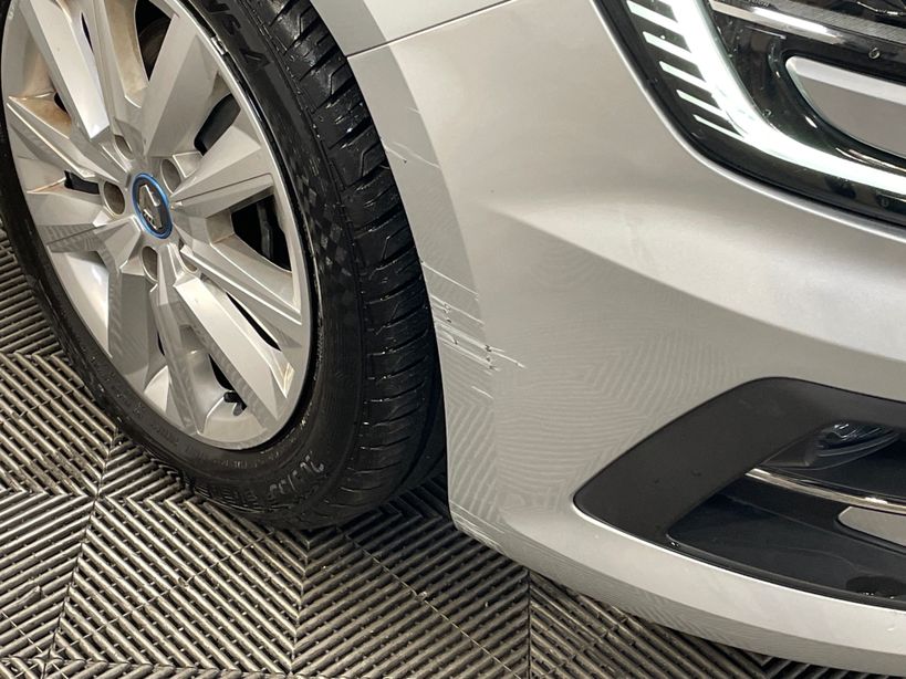 RENAULT MEGANE IV BERLINE 2021 - Photo n°7