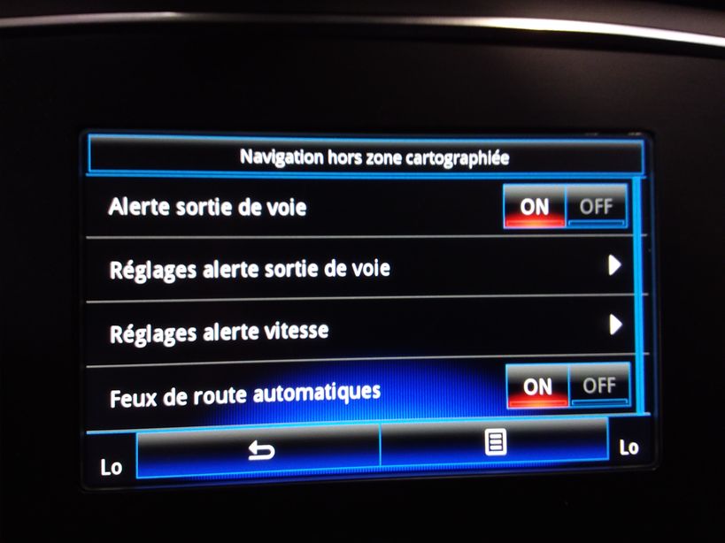 RENAULT MEGANE IV ESTATE BUSINESS 2019 - Photo n°17