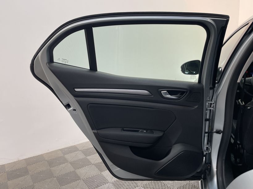 RENAULT MEGANE IV BERLINE 2022 - Photo n°50
