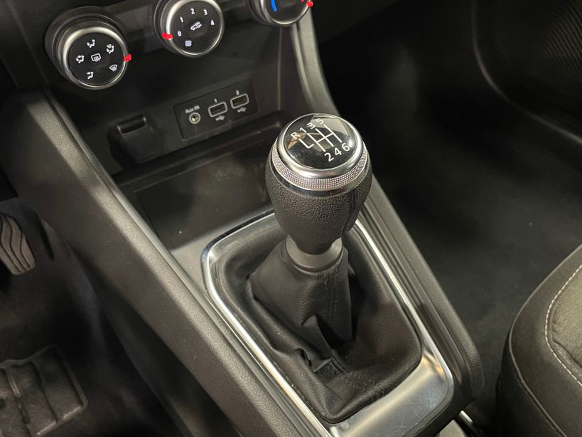 RENAULT CAPTUR 2022 - Photo n°24