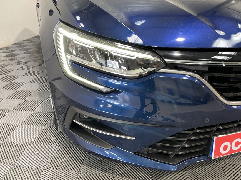 RENAULT MEGANE IV BERLINE 2021 - Photo n°4
