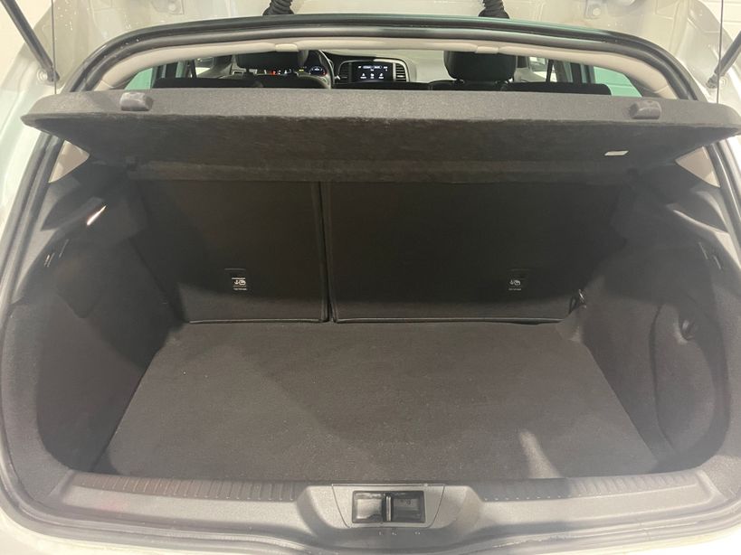 RENAULT MEGANE IV BERLINE 2022 - Photo n°41