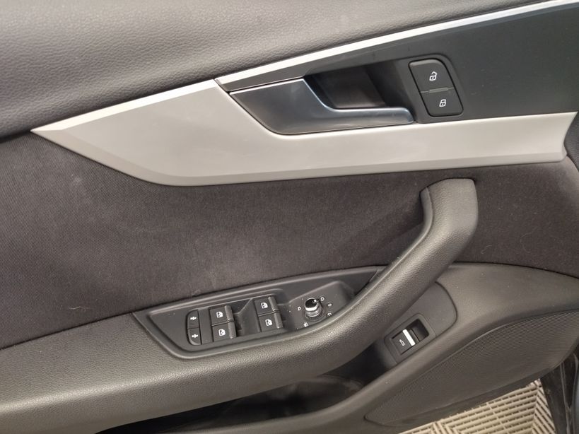 AUDI A4 AVANT BUSINESS 2015 - Photo n°26