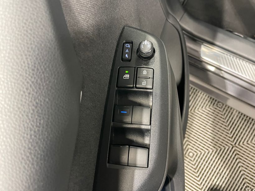 TOYOTA YARIS HYBRIDE MY21 2022 - Photo n°10