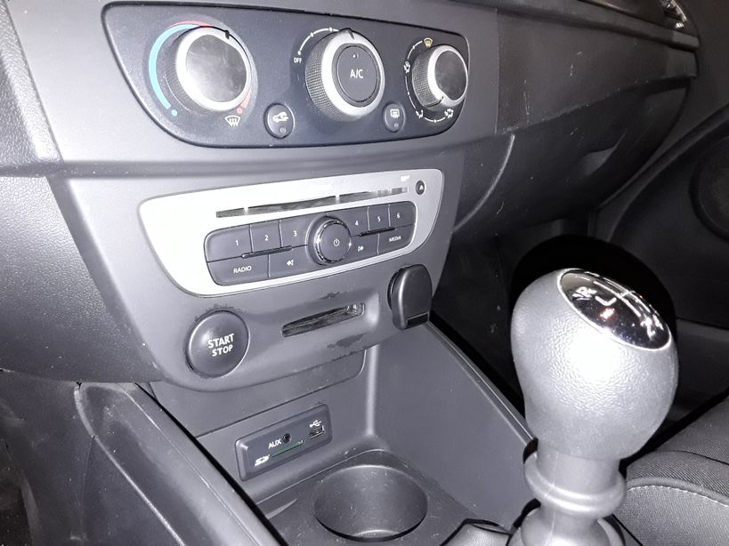 RENAULT MEGANE III SOCIETE 2016 - Photo n°11