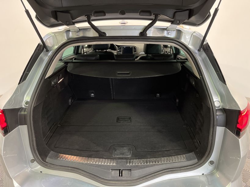 RENAULT MEGANE IV ESTATE 2021 - Photo n°48