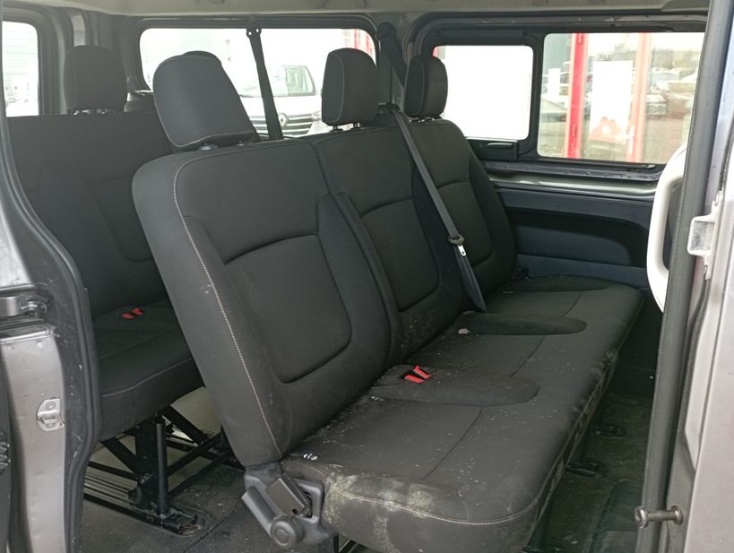 RENAULT TRAFIC COMBI 2017 - Photo n°6