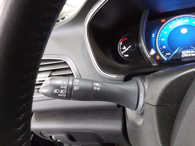 RENAULT MEGANE IV ESTATE BUSINESS 2019 - Photo n°18