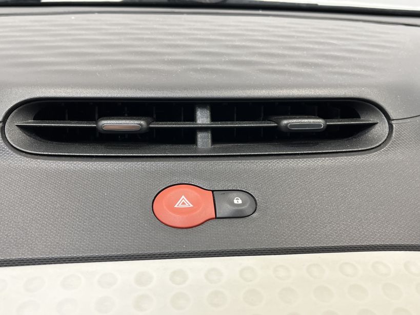 RENAULT TWINGO III 2020 - Photo n°18