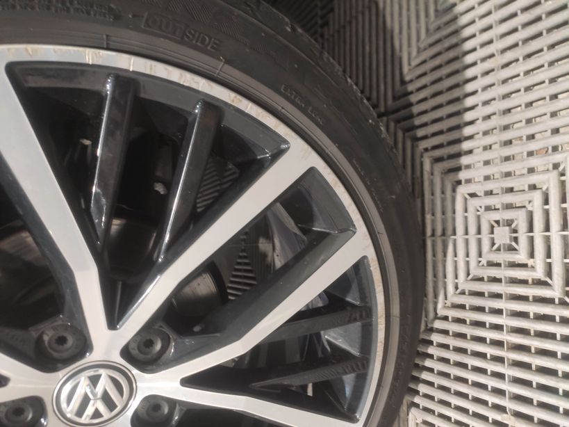 Volkswagen POLO 2017 - Photo n°1