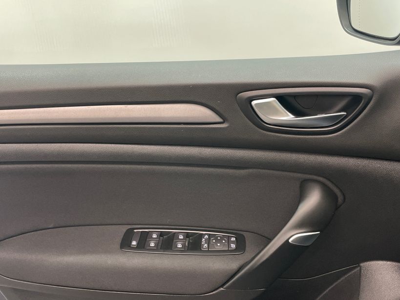 RENAULT MEGANE IV ESTATE 2022 - Photo n°24