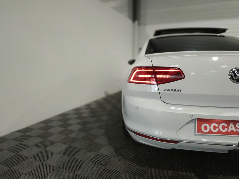 VOLKSWAGEN PASSAT 2015 - Photo n°9