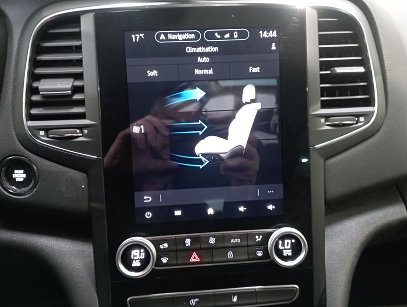 RENAULT MEGANE IV ESTATE 2021 - Photo n°21