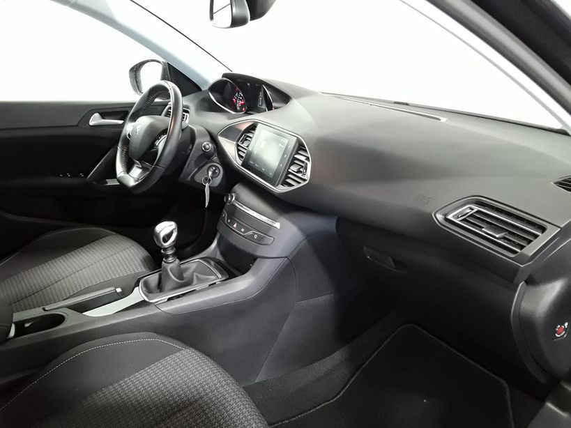 PEUGEOT 308 BUSINESS 2018 - Photo n°9