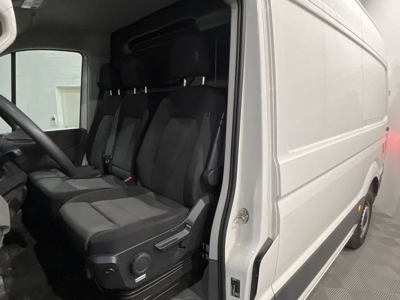 VOLKSWAGEN CRAFTER VAN 2019 - Photo n°9